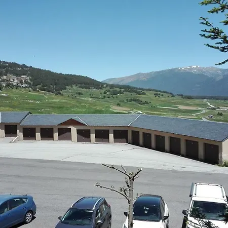 T2 Avec Fermee Et Terrasse Les Angles (Pyrenees-Orientales)